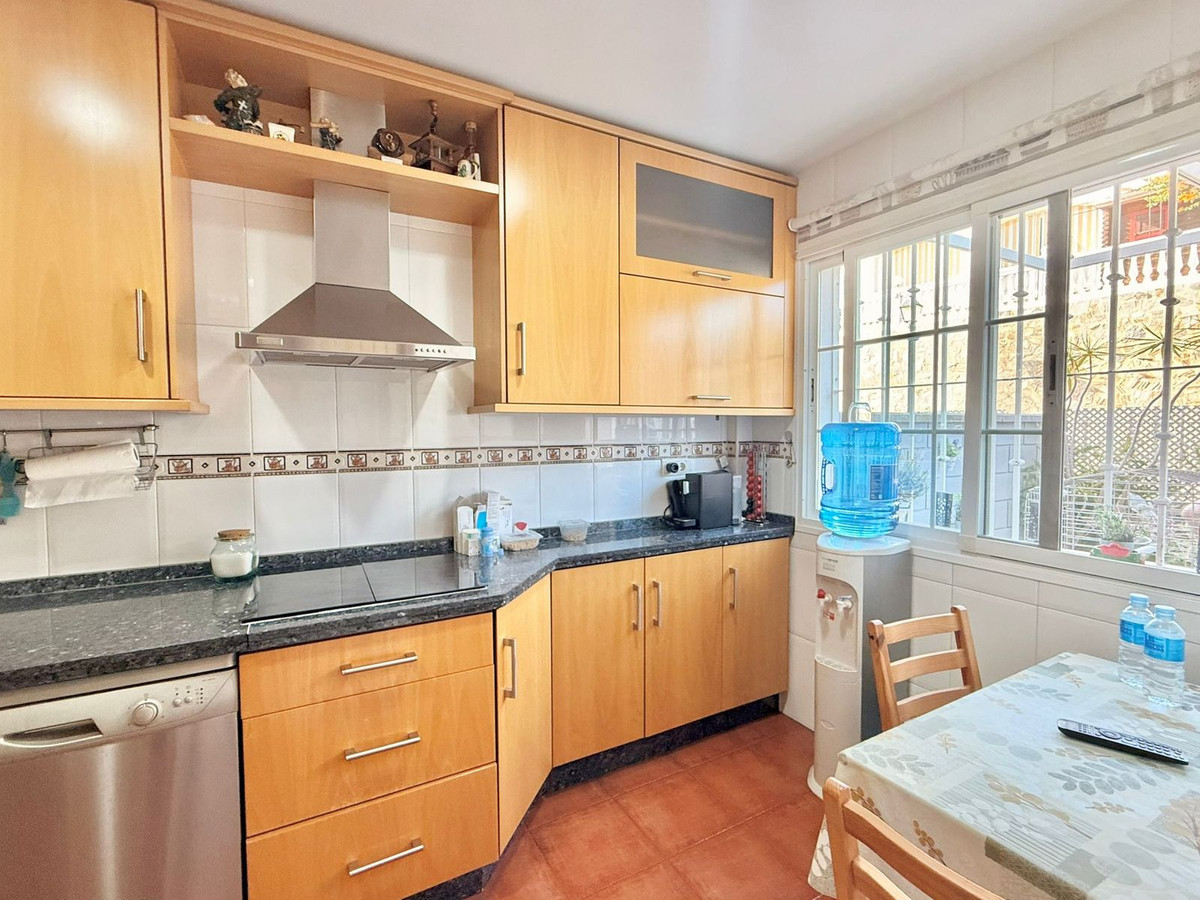 3 Bedroom Villa in Fuengirola - Photo 4