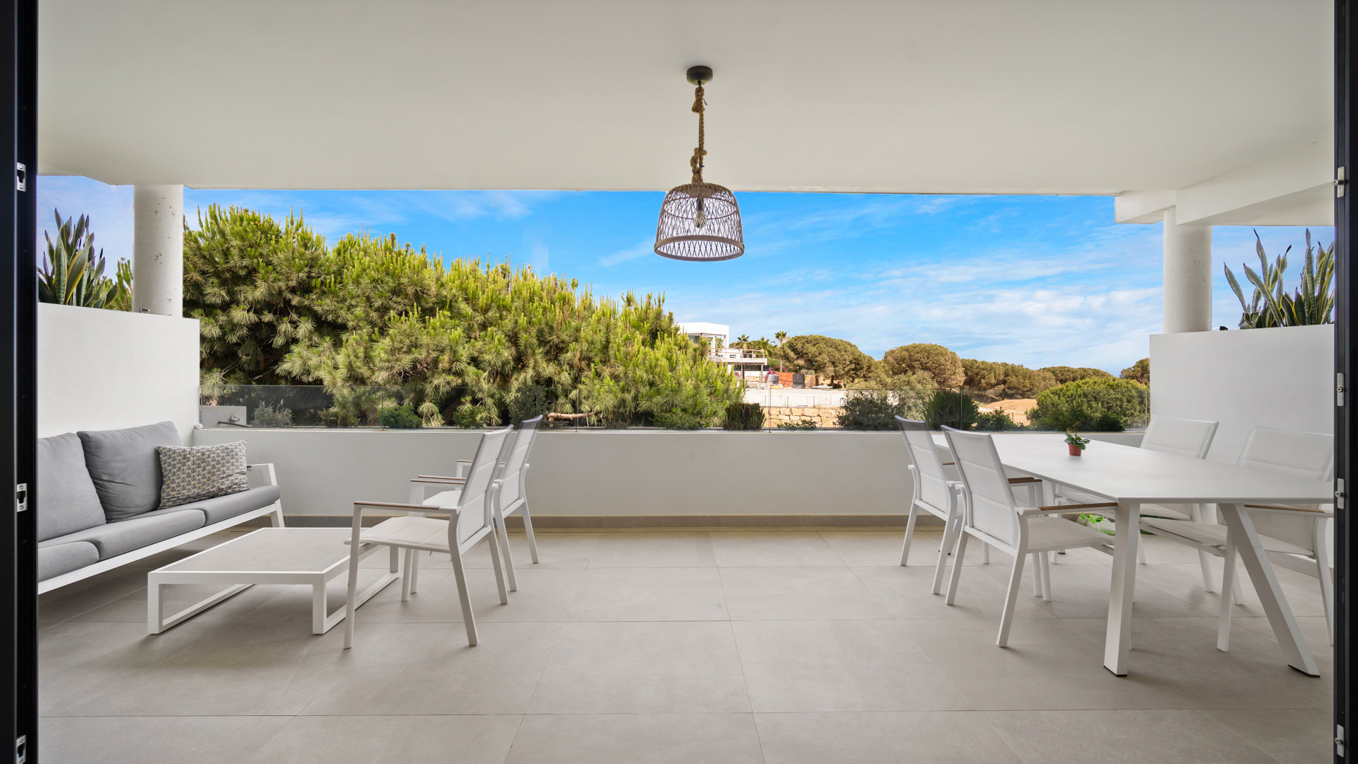 3 Bedroom Townhouse in Marbella - Photo 14