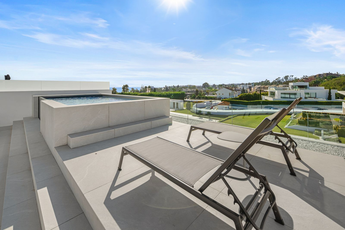 3 Bedroom Villa in Marbella - Фото 37
