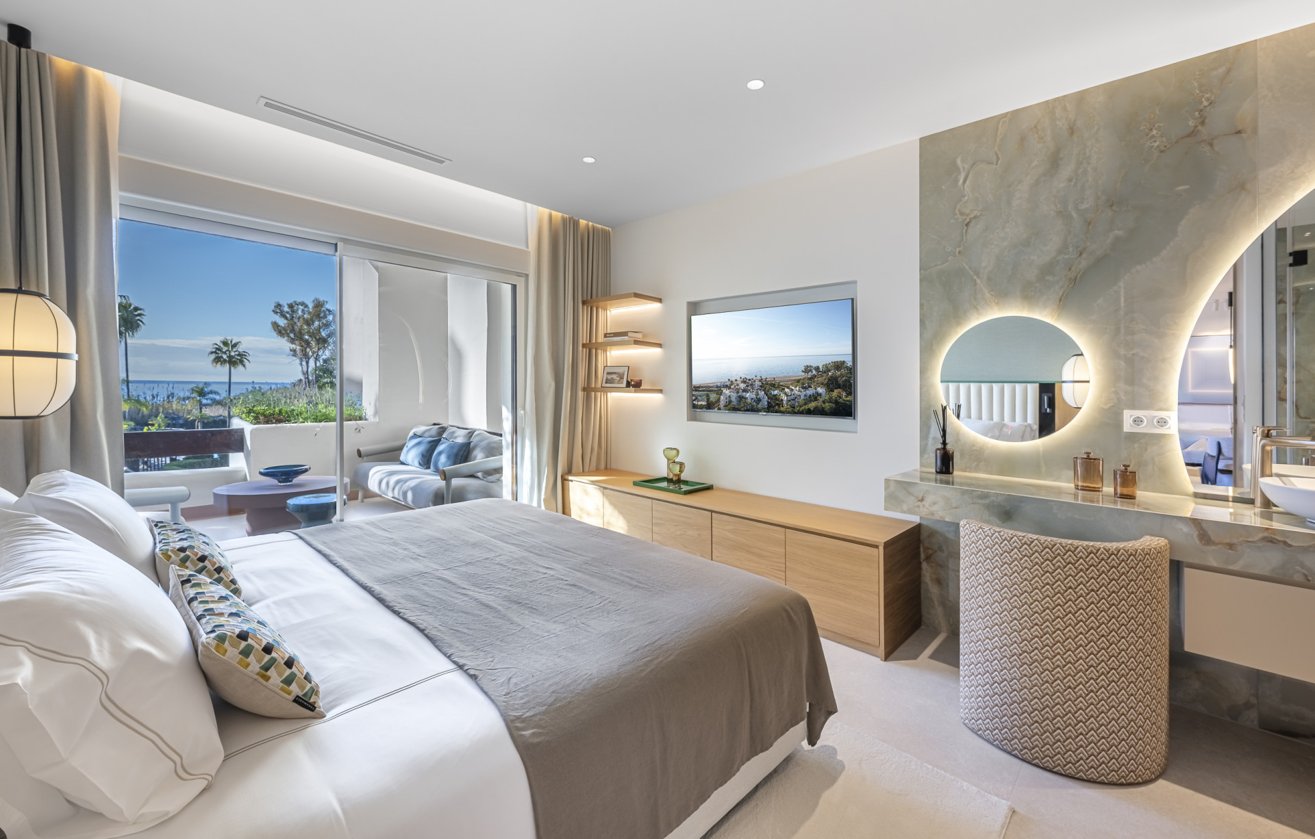 3 Bedroom Apartment in Estepona - Photo 11