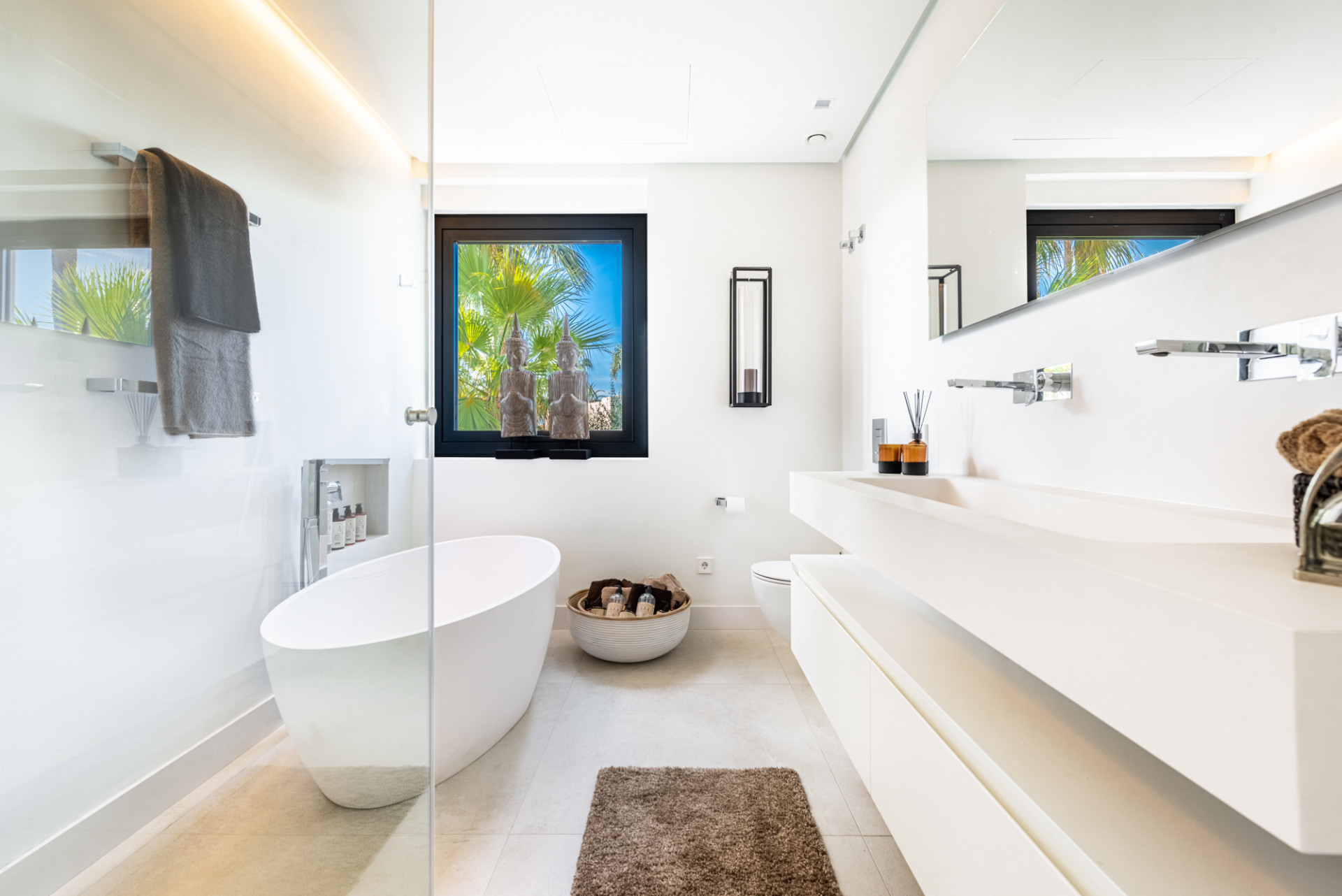 5 Bedroom Villa in Marbella - Photo 16