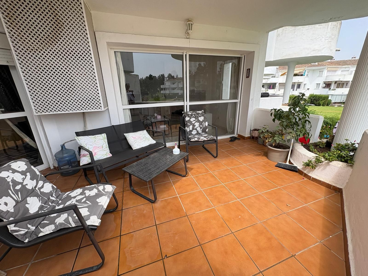 2 Bedroom Apartment in Mijas - Photo 8