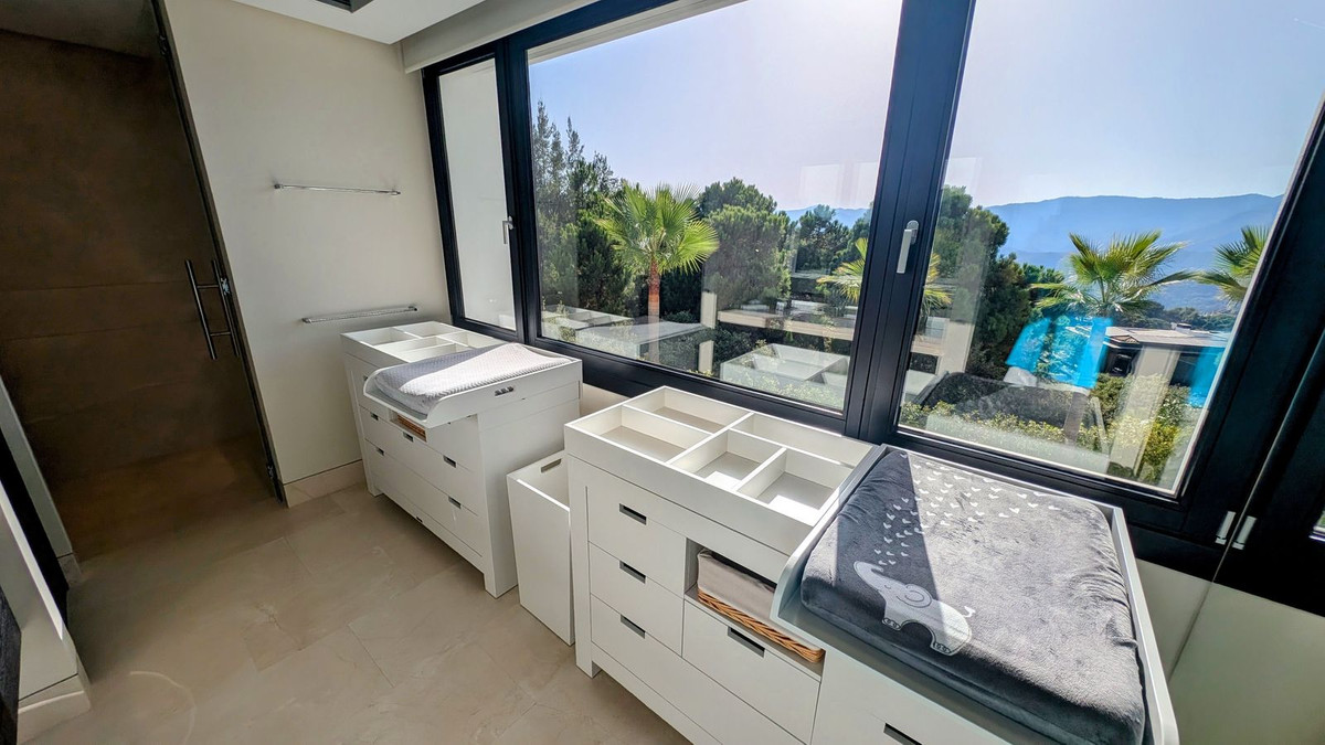 7 Bedroom Villa in Benahavís - Фото 19