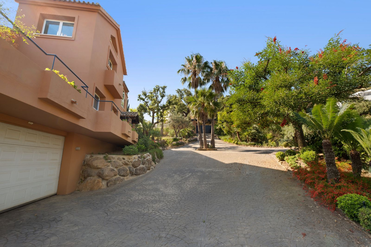 5 Bedroom Villa in Marbella - Photo 44