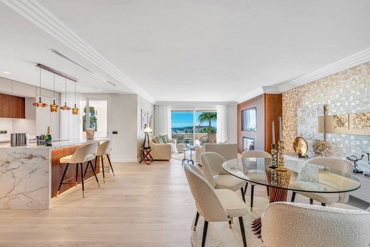 4 Bedroom Apartment in Marbella - Foto 2