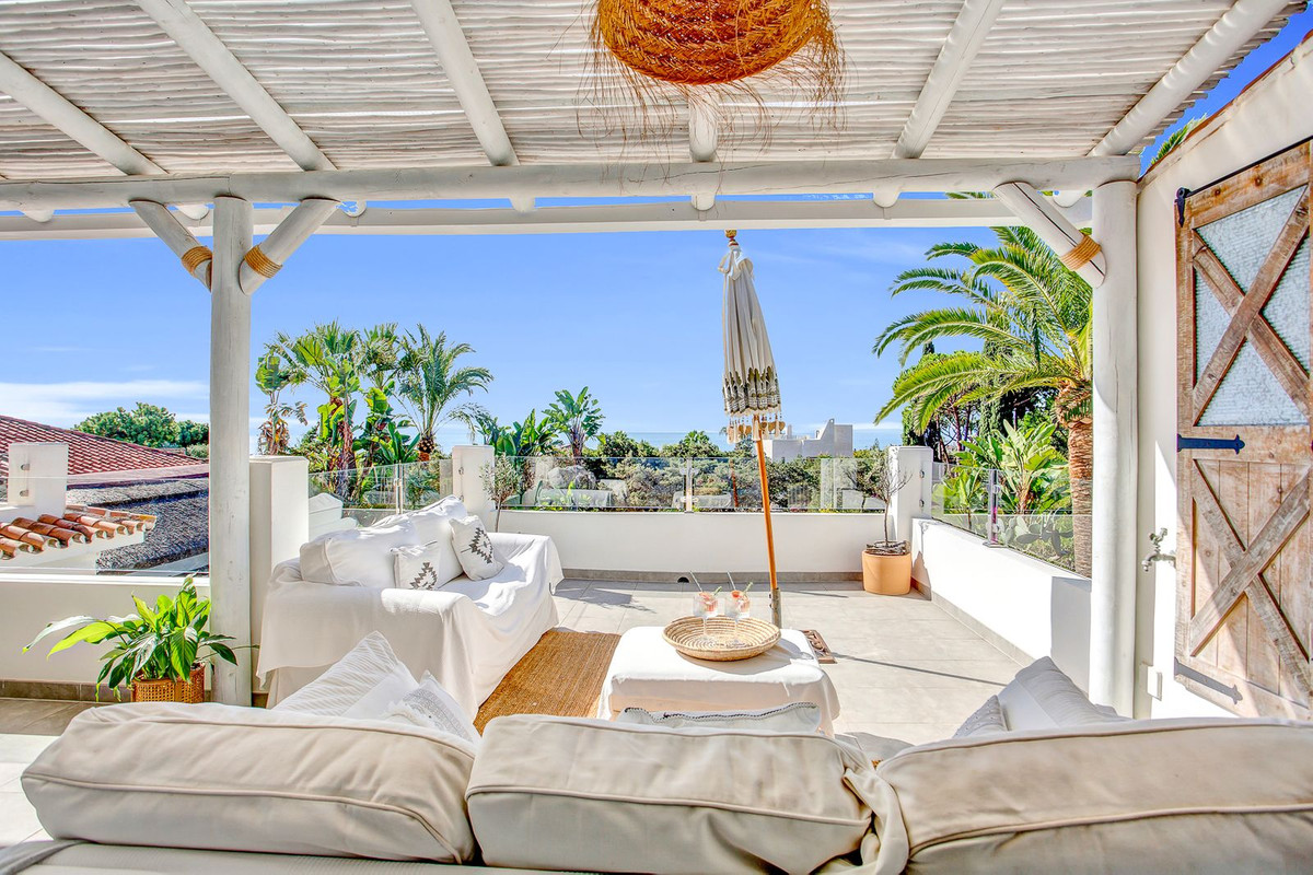 6 Bedroom Villa in Marbella - Photo 51