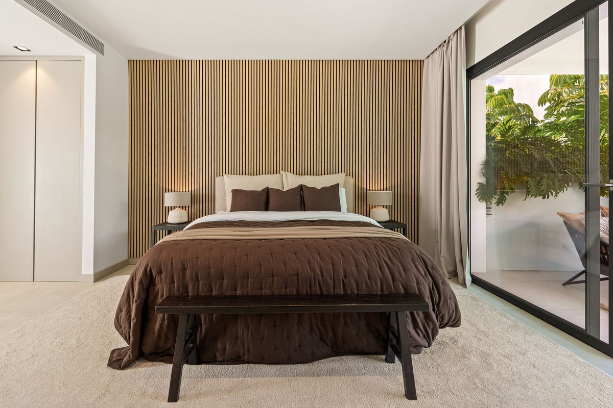 5 Bedroom Villa in Marbella - Photo 15