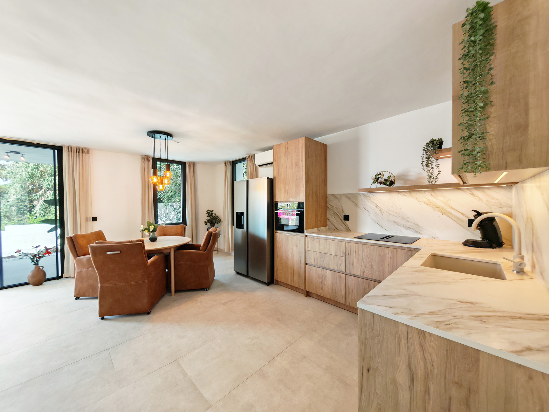 8 Bedroom Villa in Marbella - Photo 20
