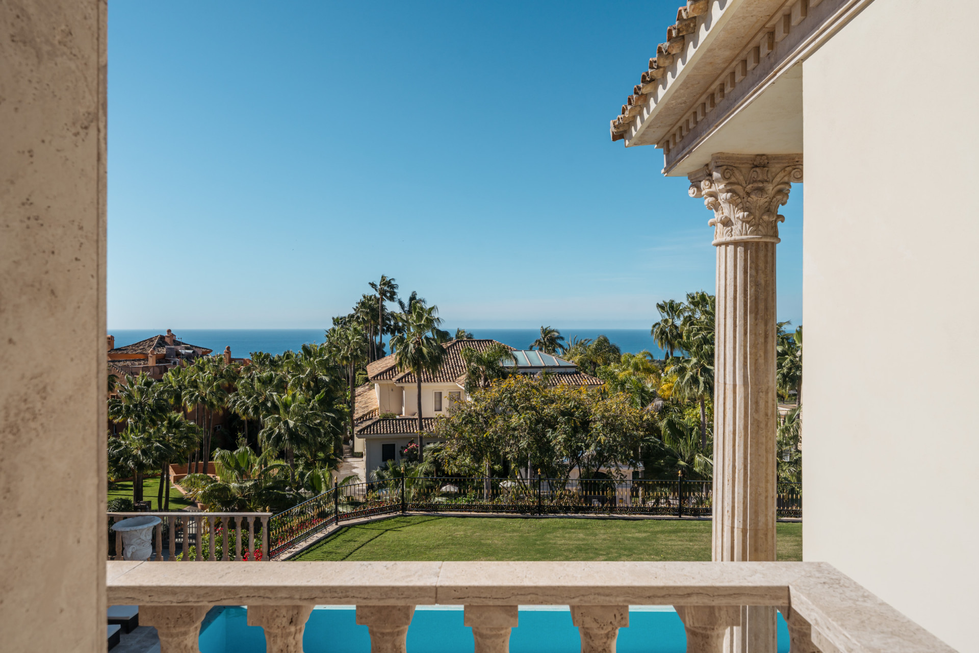 7 Bedroom Villa in Marbella - Photo 10