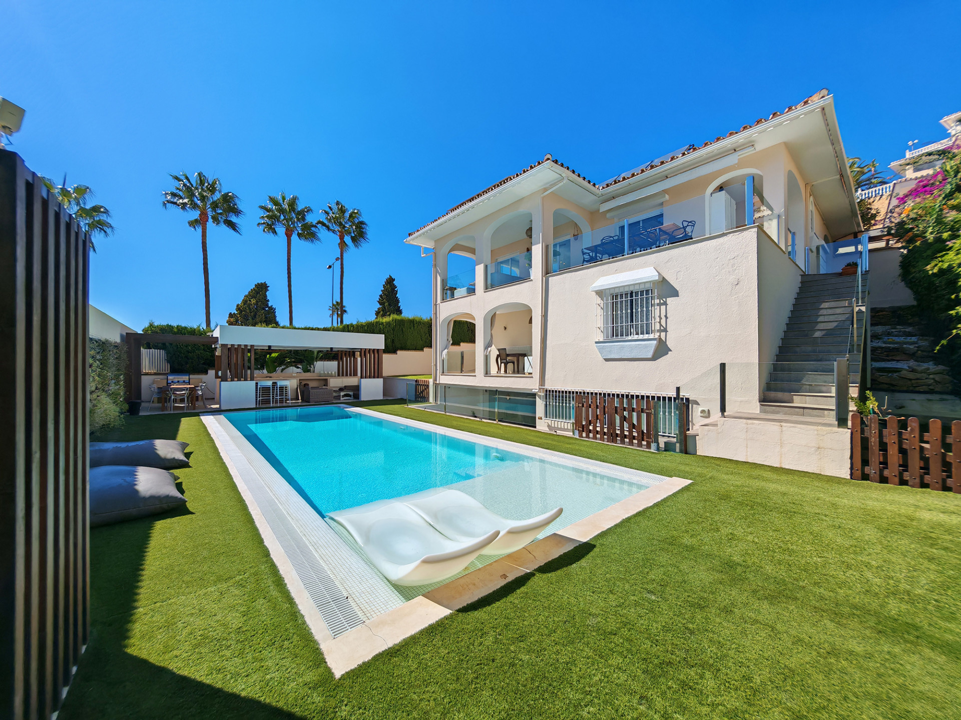 4 Bedroom Villa in Mijas - Photo 3
