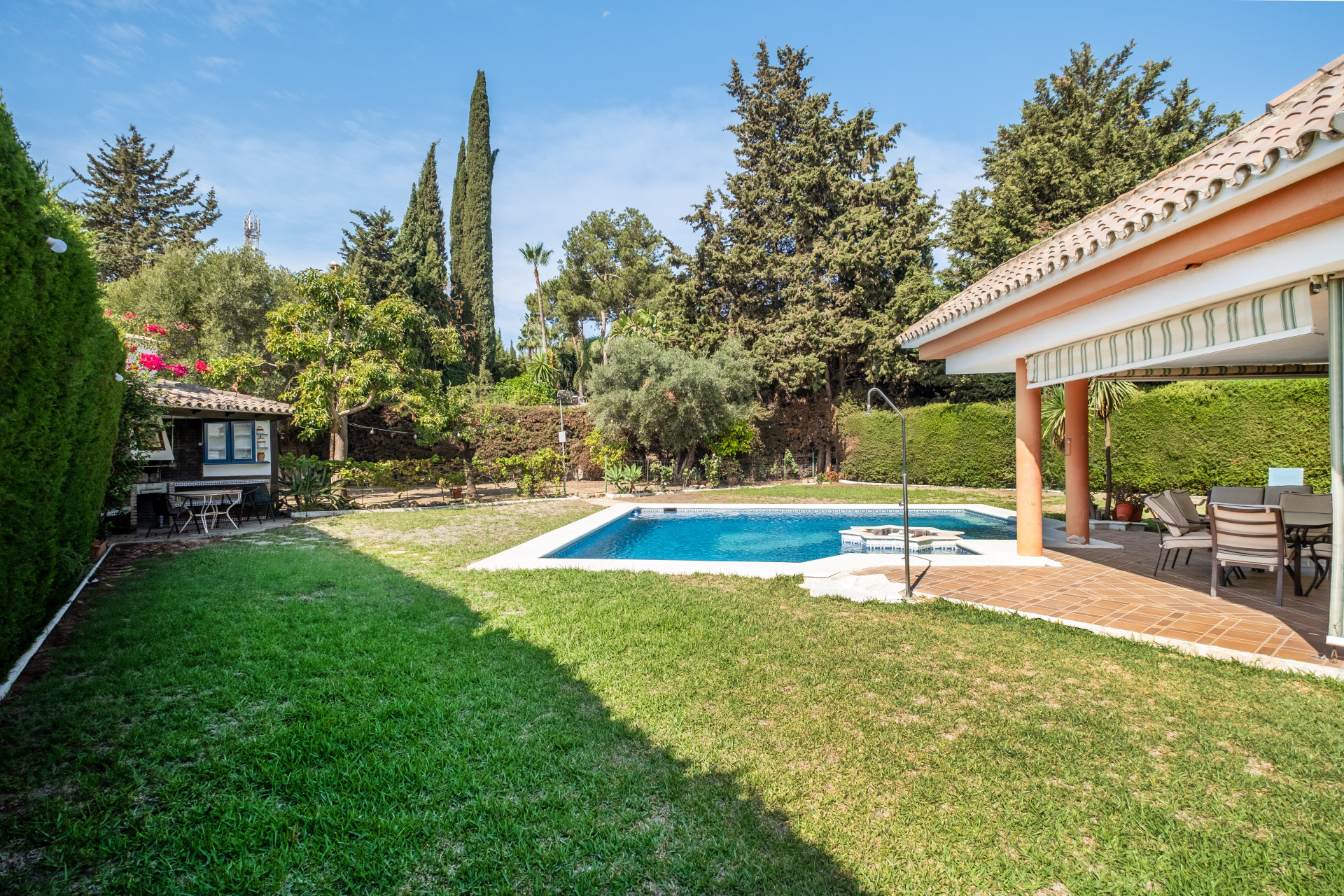 4 Bedroom Villa in Estepona - Foto 2