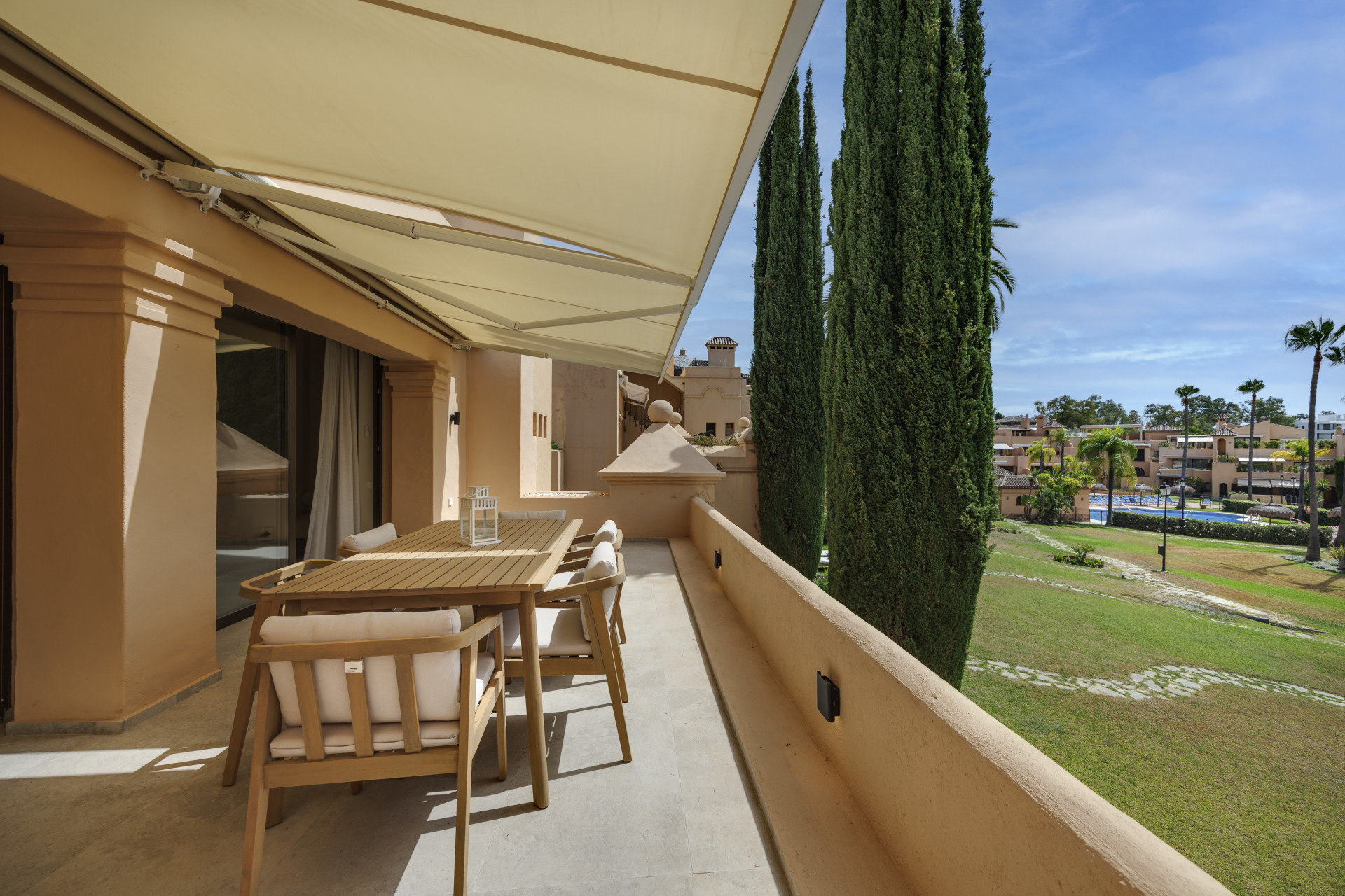 3 Bedroom Penthouse in Estepona - Photo 27