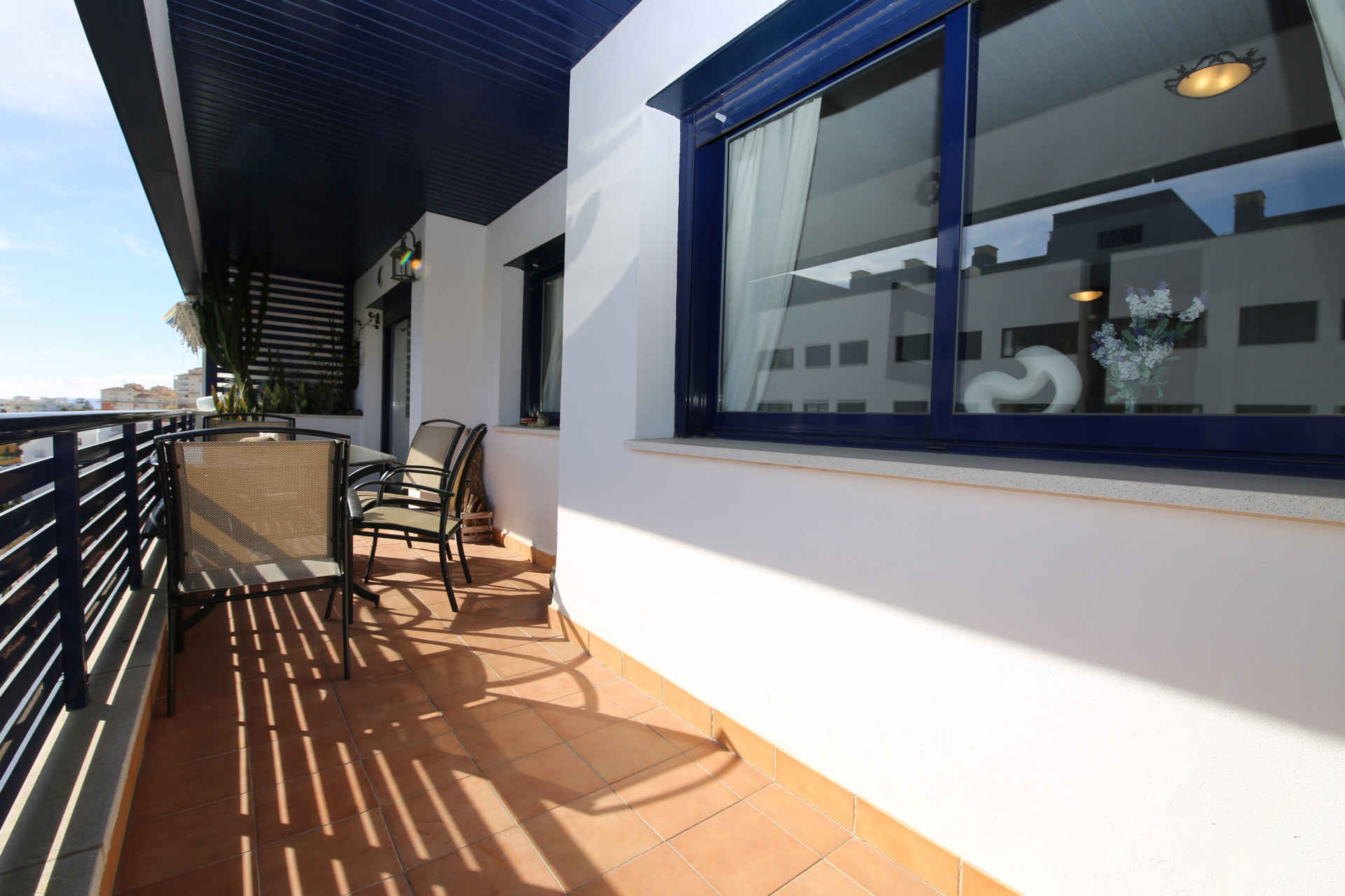 3 Bedroom Apartment in Estepona - Photo 13
