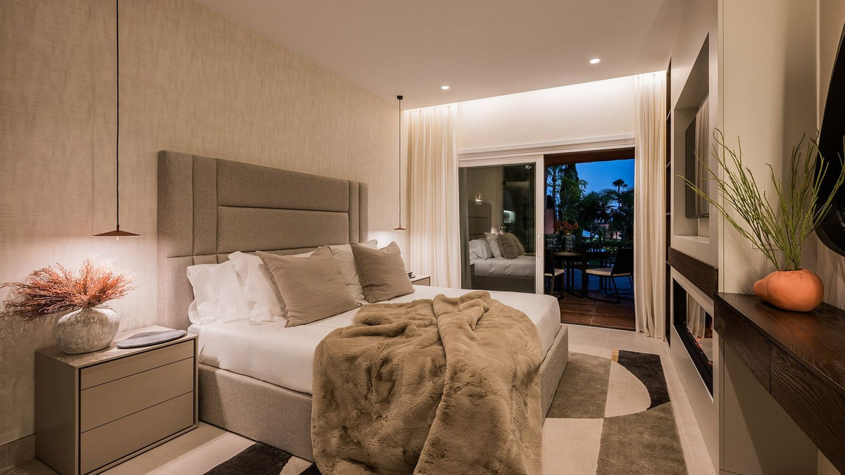 3 Bedroom Apartment in Estepona - Photo 26