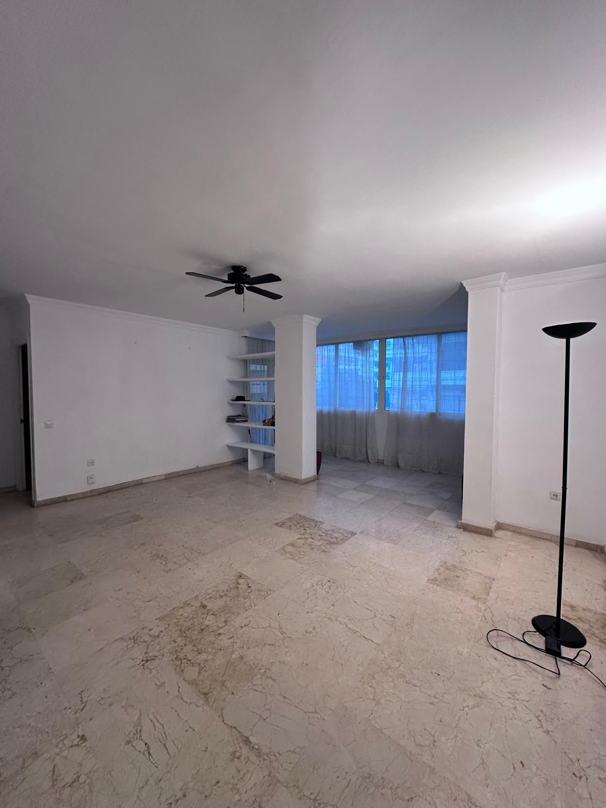 1 Bedroom Apartment in Marbella - Photo 4