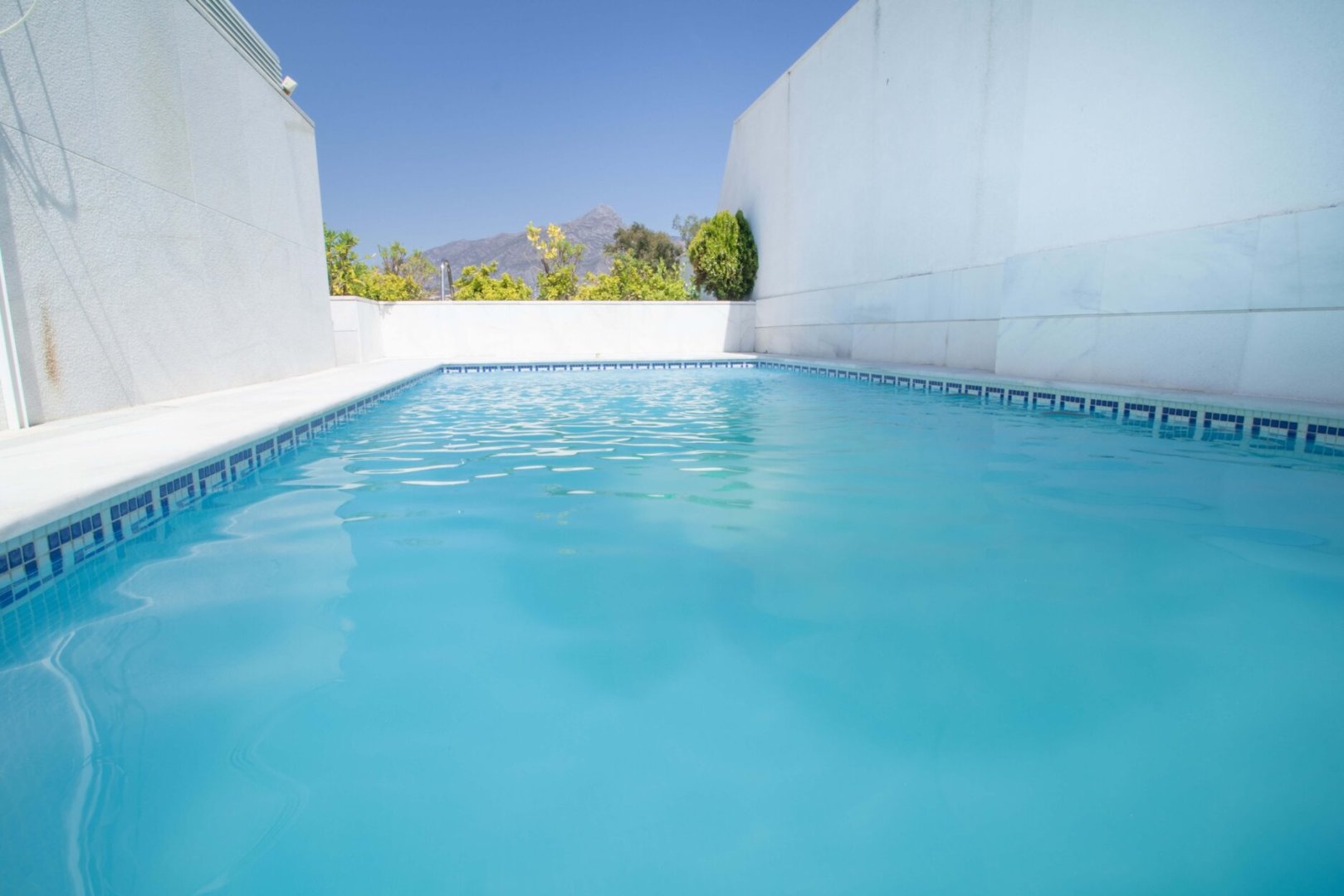 4 Bedroom Apartment in Marbella - Photo 11