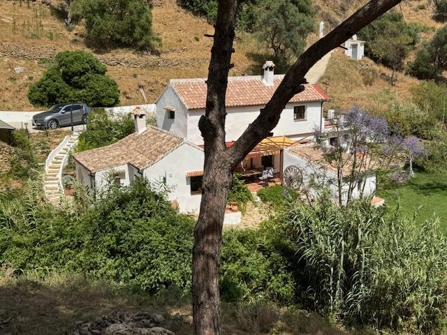 4 Bedroom Villa in Casares - Photo 3