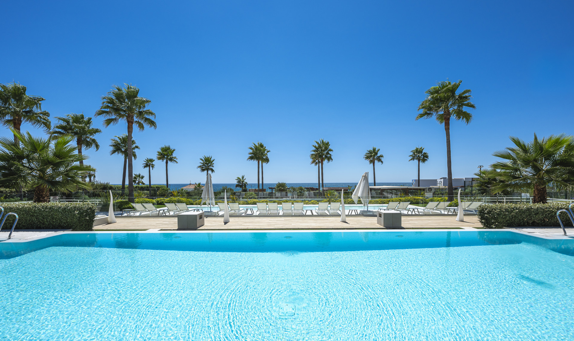 2 Bedroom Apartment in Estepona - Photo 15