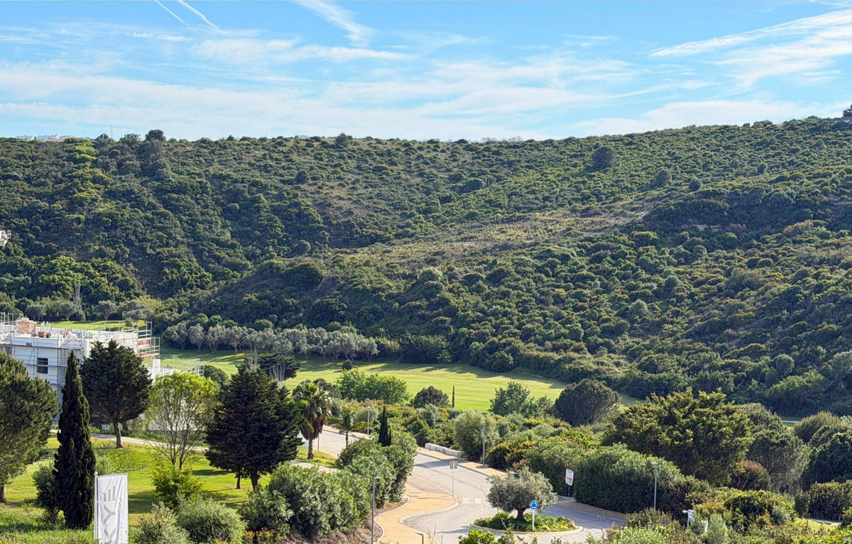 3 Bedroom Apartment in Casares - Photo 8