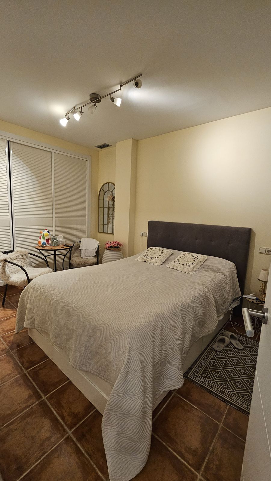 1 Bedroom Apartment in Estepona - Photo 11