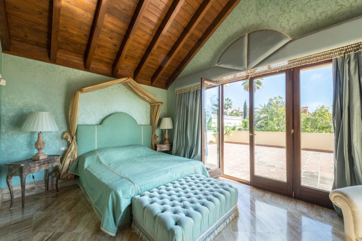 6 Bedroom Villa in Marbella - Foto 10