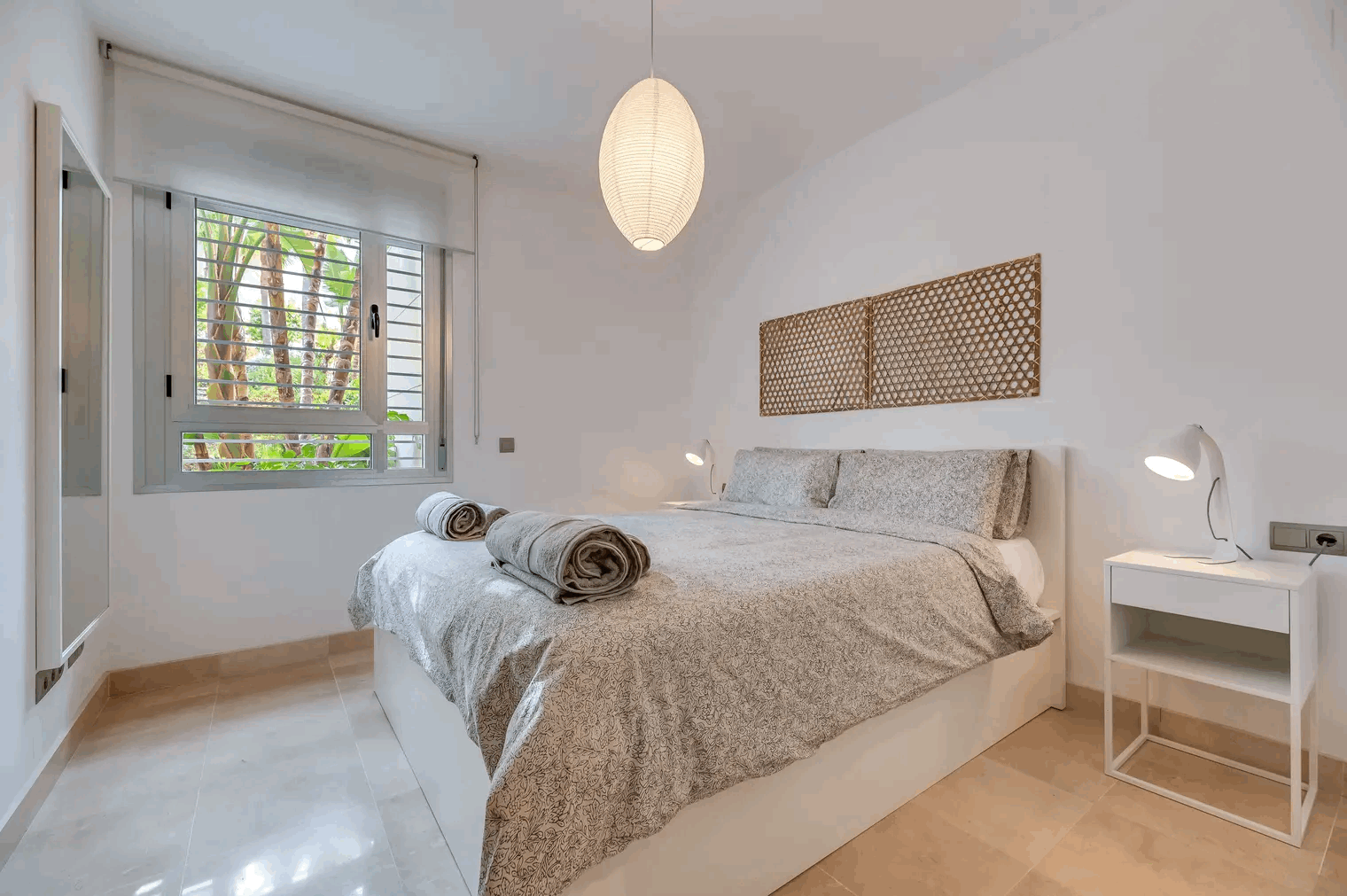 3 Bedroom Apartment in Benahavís - Photo 14