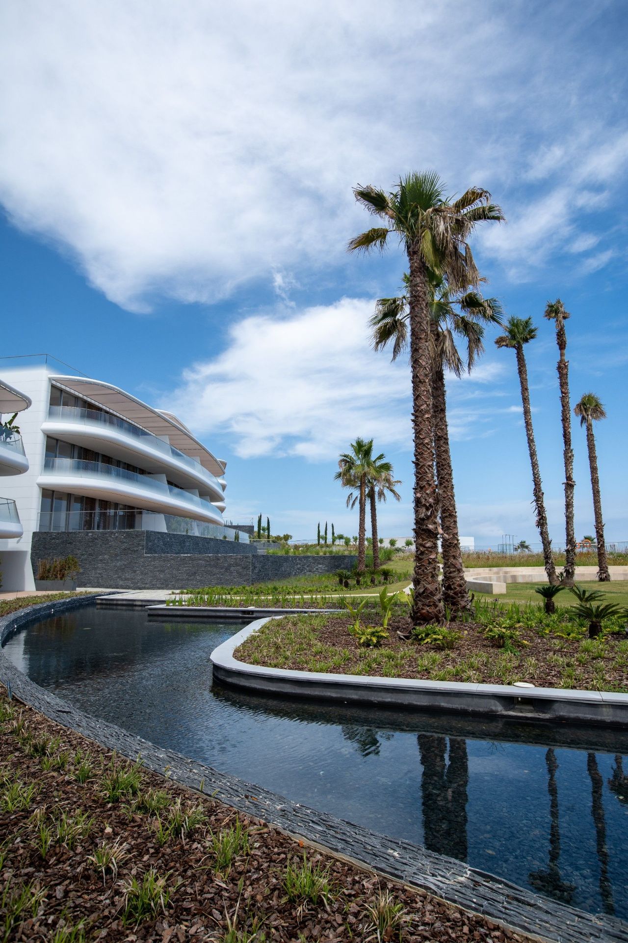 3 Bedroom Penthouse in Estepona - Photo 4