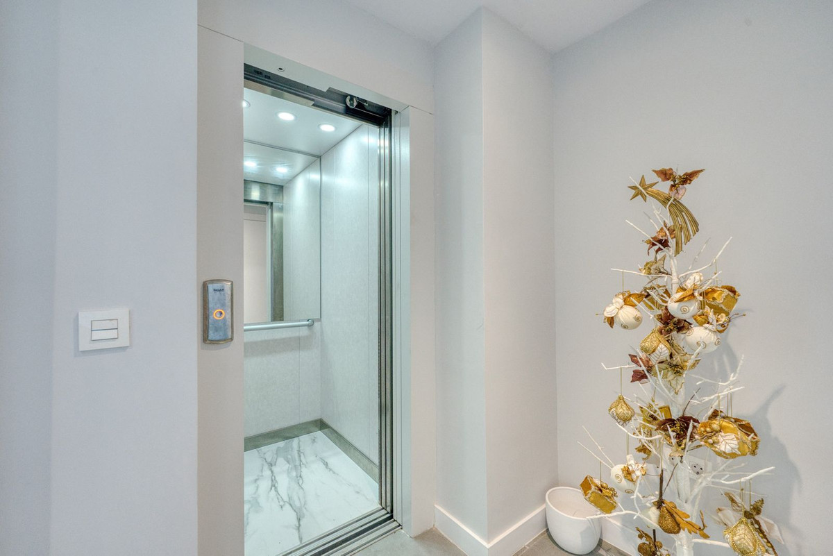 4 Bedroom Villa in Istán - Photo 9
