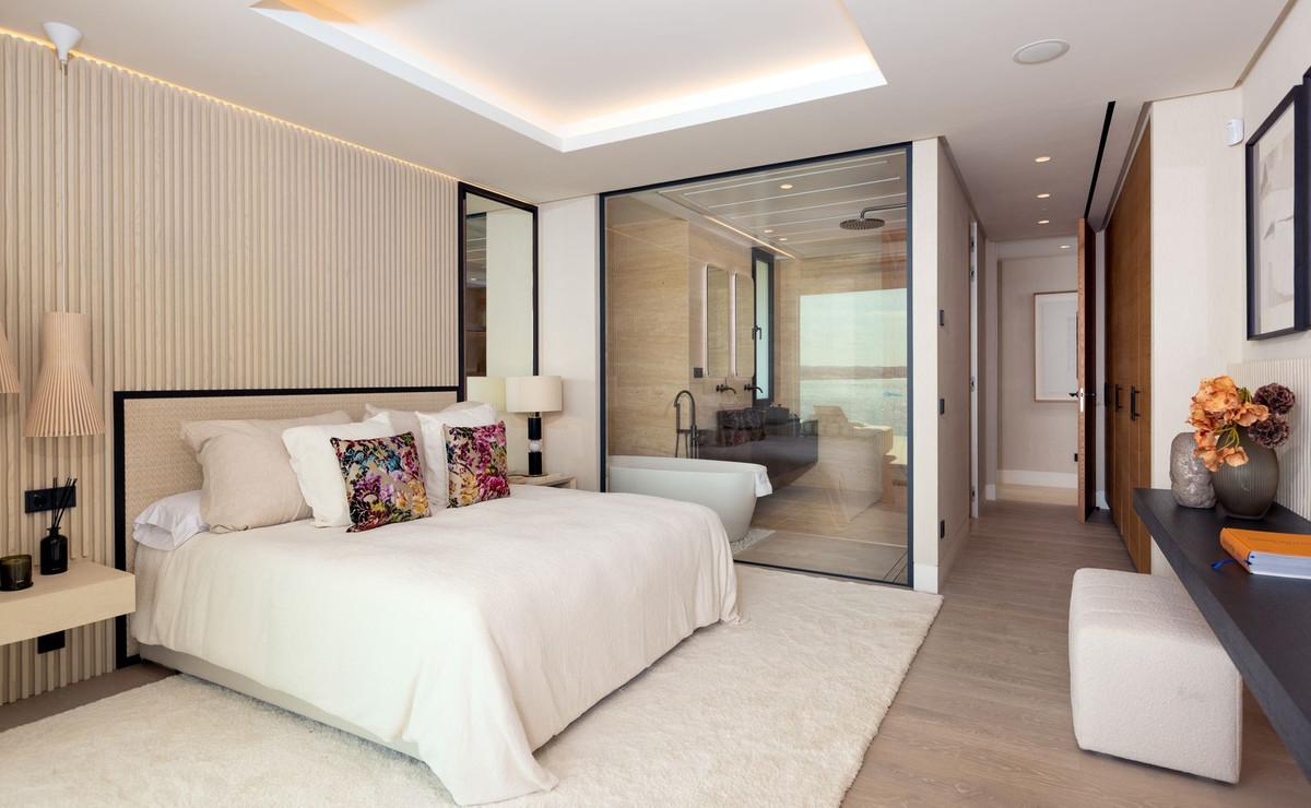 3 Bedroom Villa in Estepona - Photo 9