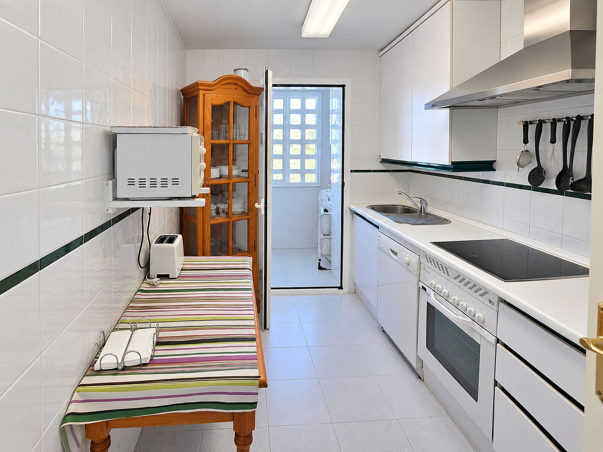 3 Bedroom Apartment in Marbella - Foto 10