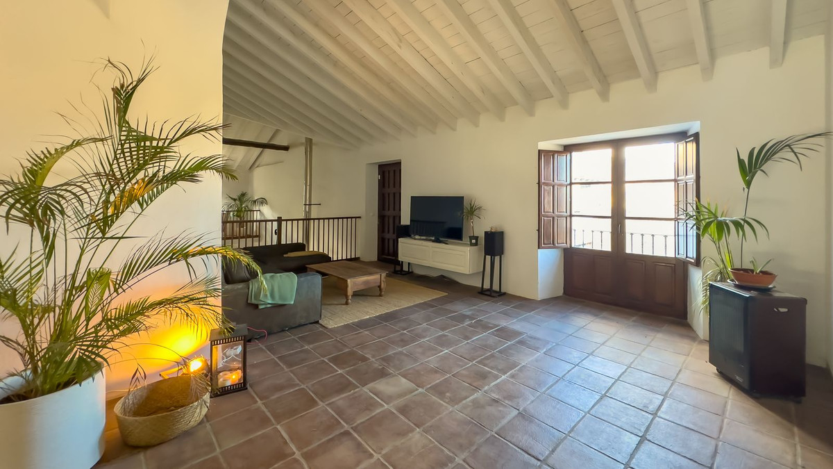 8 Bedroom Country house in Málaga - Photo 23
