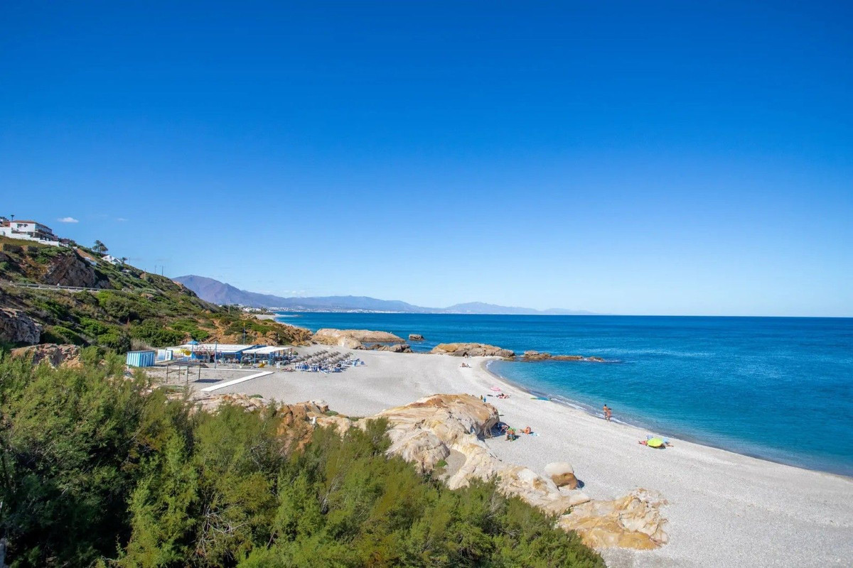 3 Bedroom Villa in Manilva - Photo 33