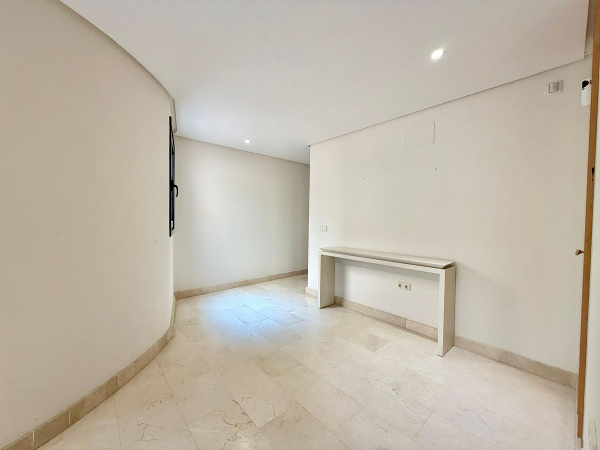 4 Bedroom Apartment in Marbella - Foto 42