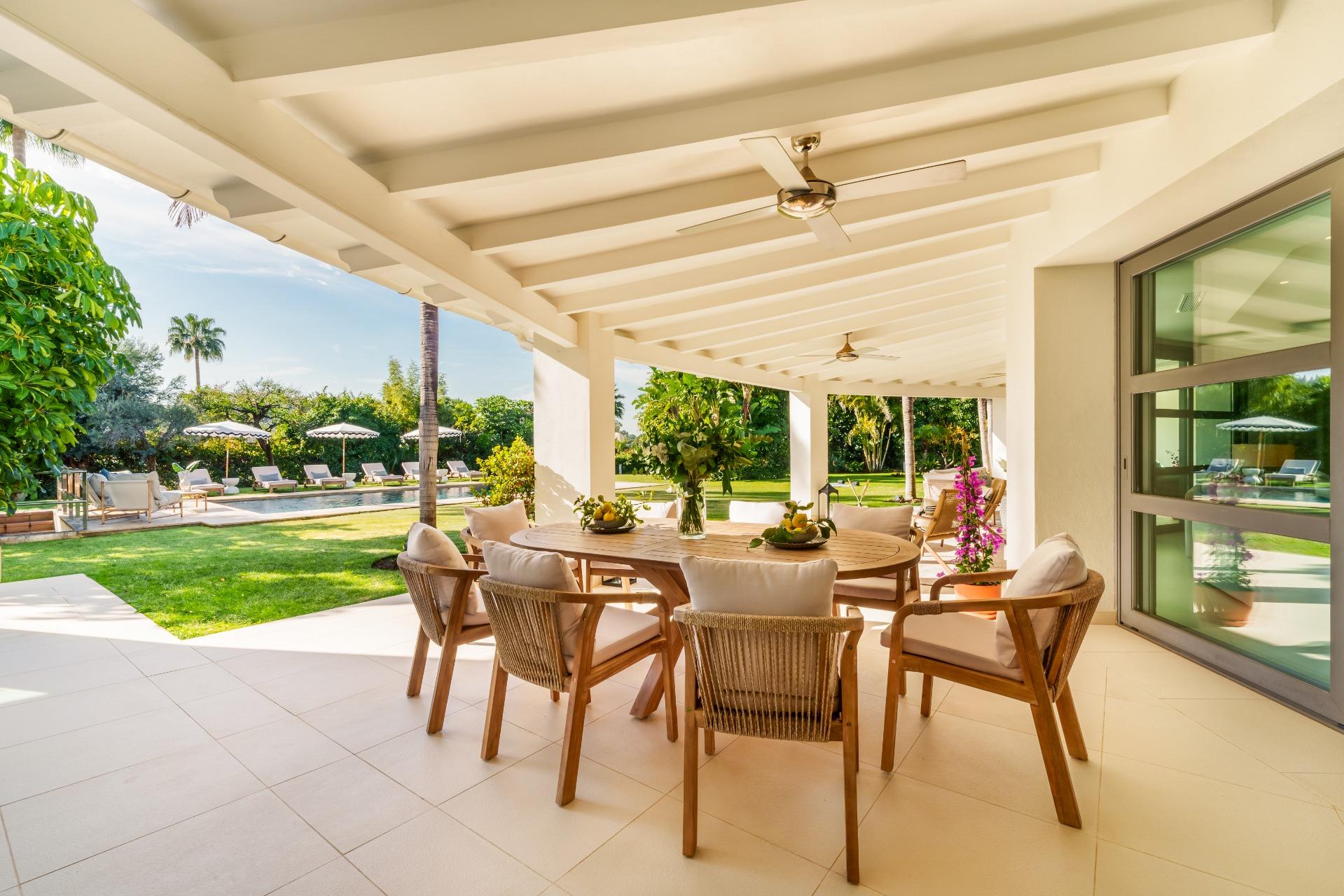 5 Bedroom Villa in Marbella - Photo 12
