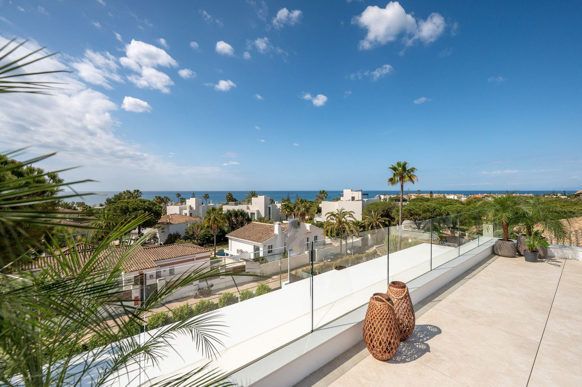 6 Bedroom Villa in Marbella - Photo 74