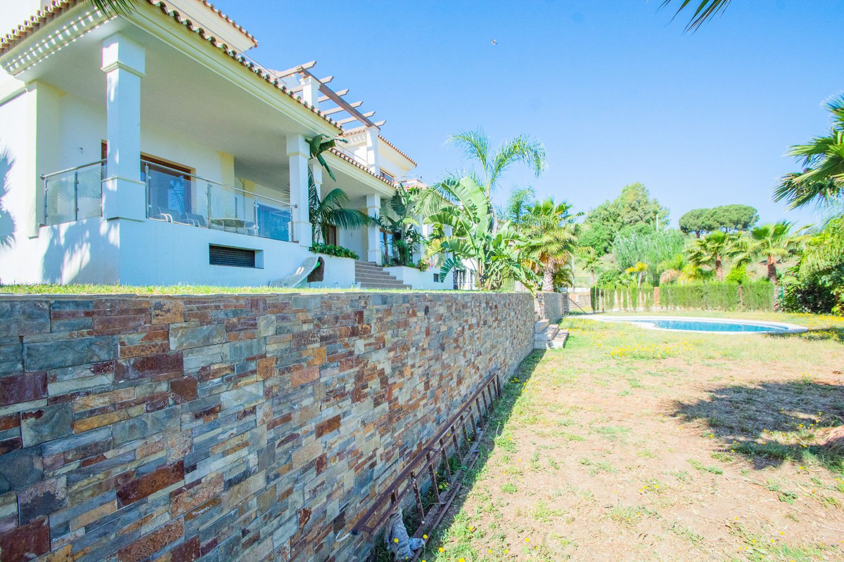 5 Bedroom Villa in Mijas - Photo 11