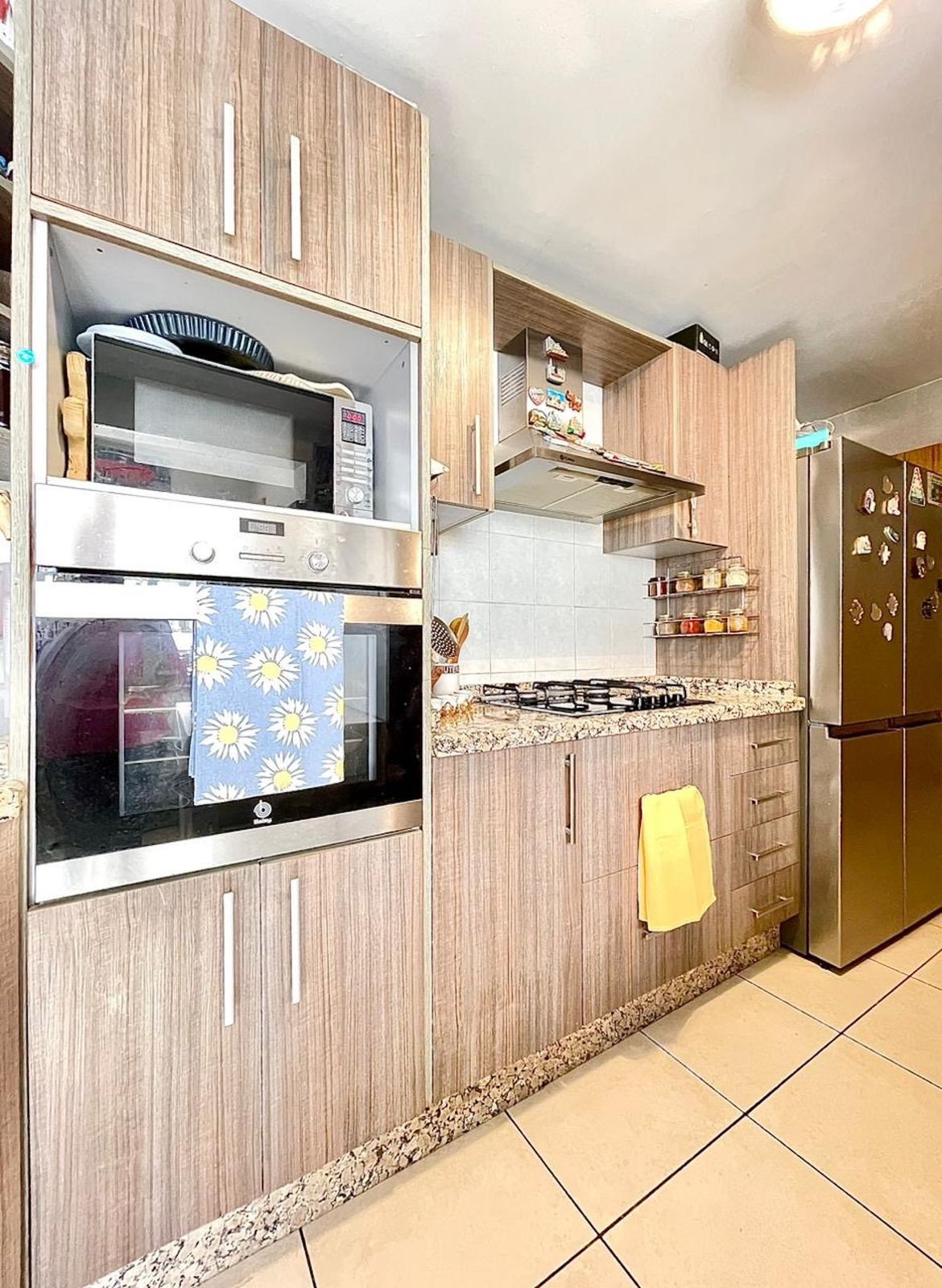 3 Bedroom Apartment in Marbella - Photo 2