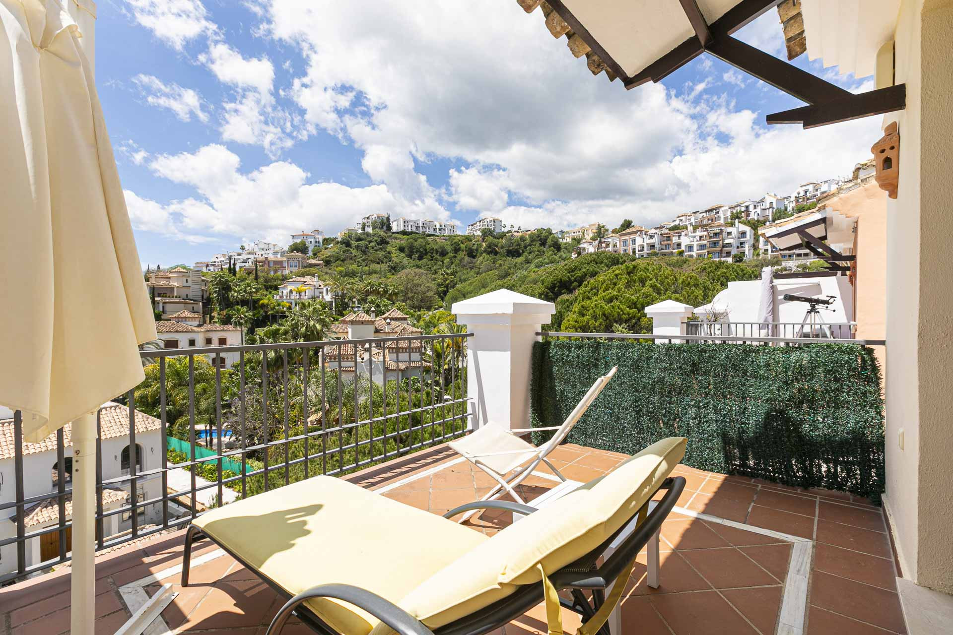 4 Bedroom Townhouse in Benahavís - Foto 41