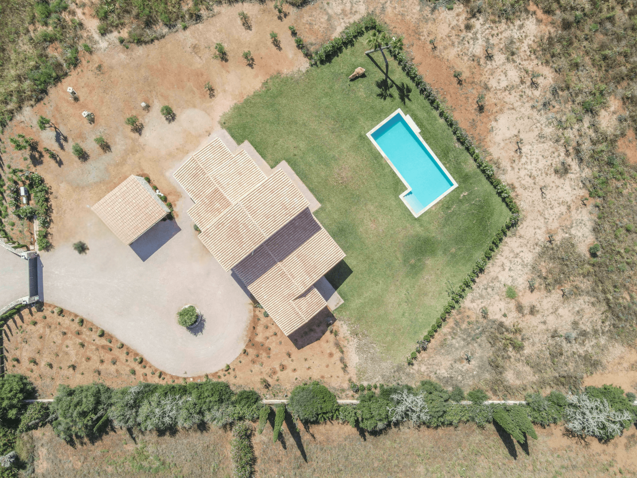 Chalet de 5 dormitorios con piscina en Baleares – Foto 3