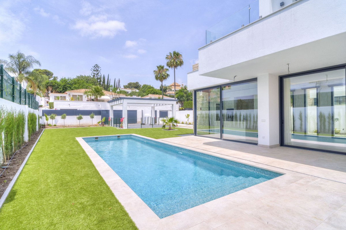 6 Bedroom Villa in Marbella