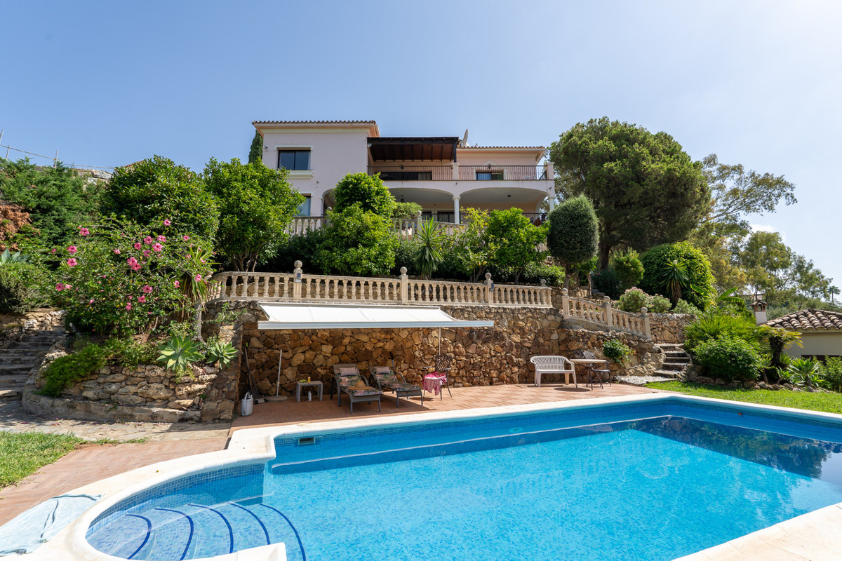 8 Bedroom Villa in Benahavís - Фото 46