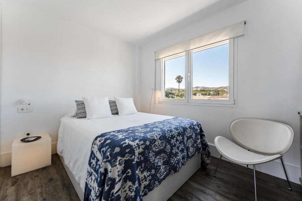 2 Bedroom Penthouse in Mijas - Photo 12