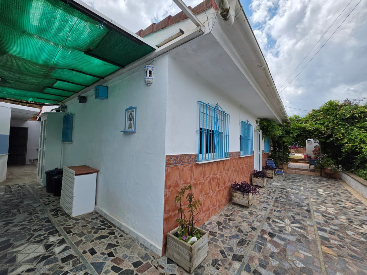 3 Bedroom Villa in Coín - Photo 24