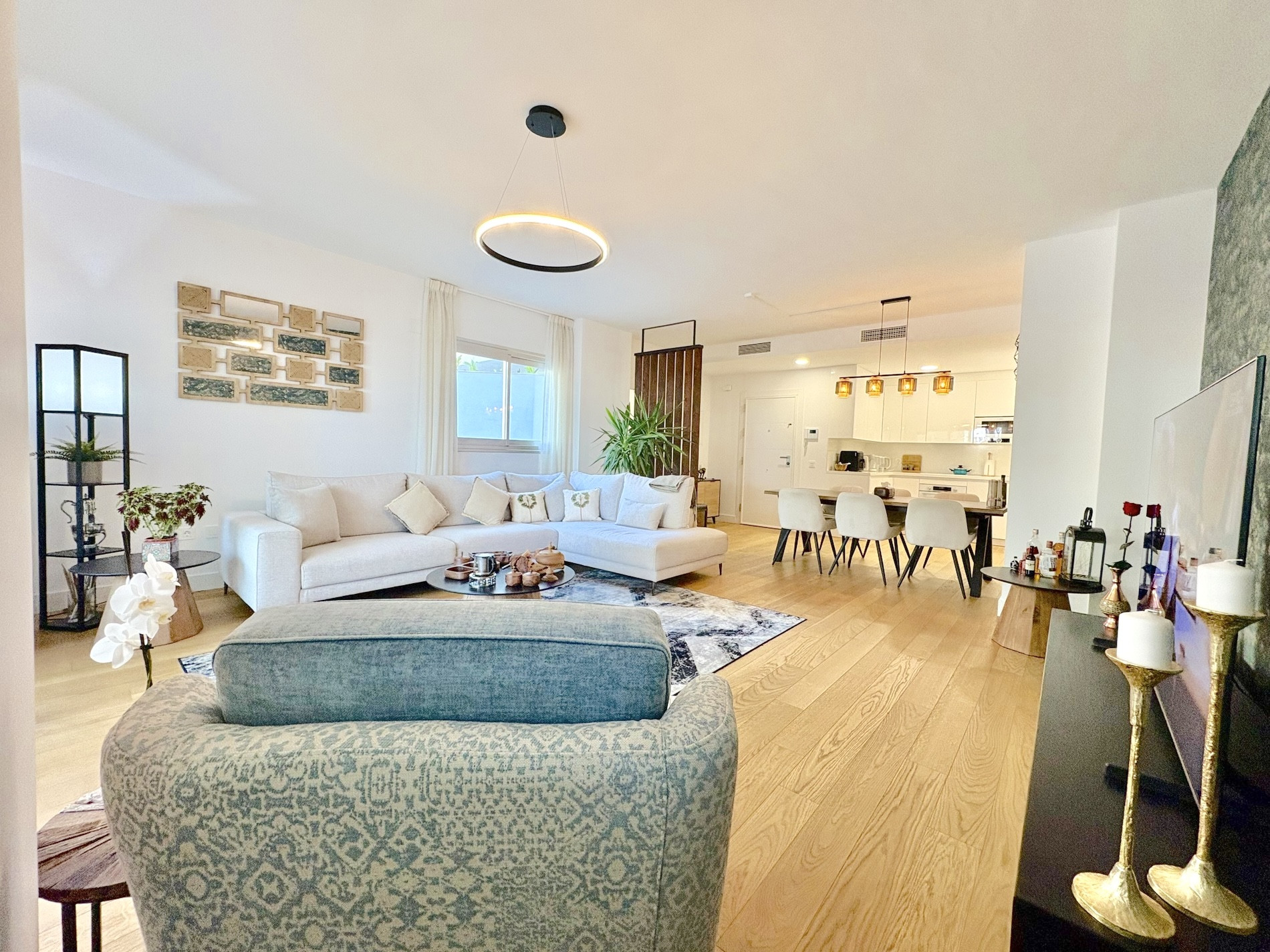 2 Bedroom Apartment in Mijas - Photo 5