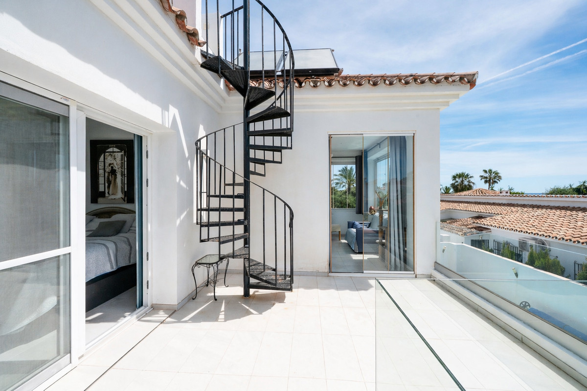 3 Bedroom Villa in Estepona - Фото 18