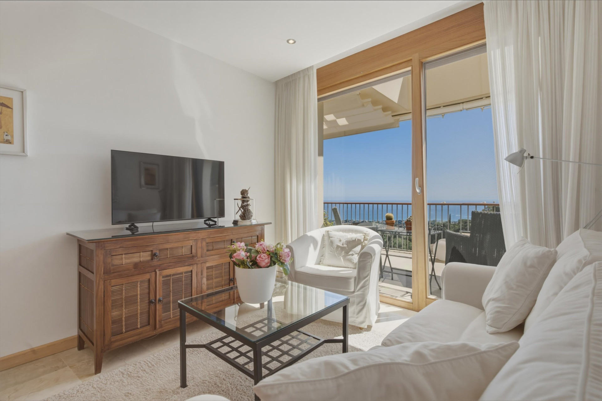 3 Bedroom Apartment in Marbella - Photo 19