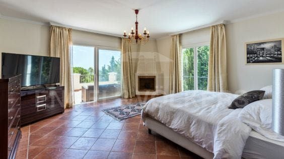 6 Bedroom Villa in Marbella - Photo 6