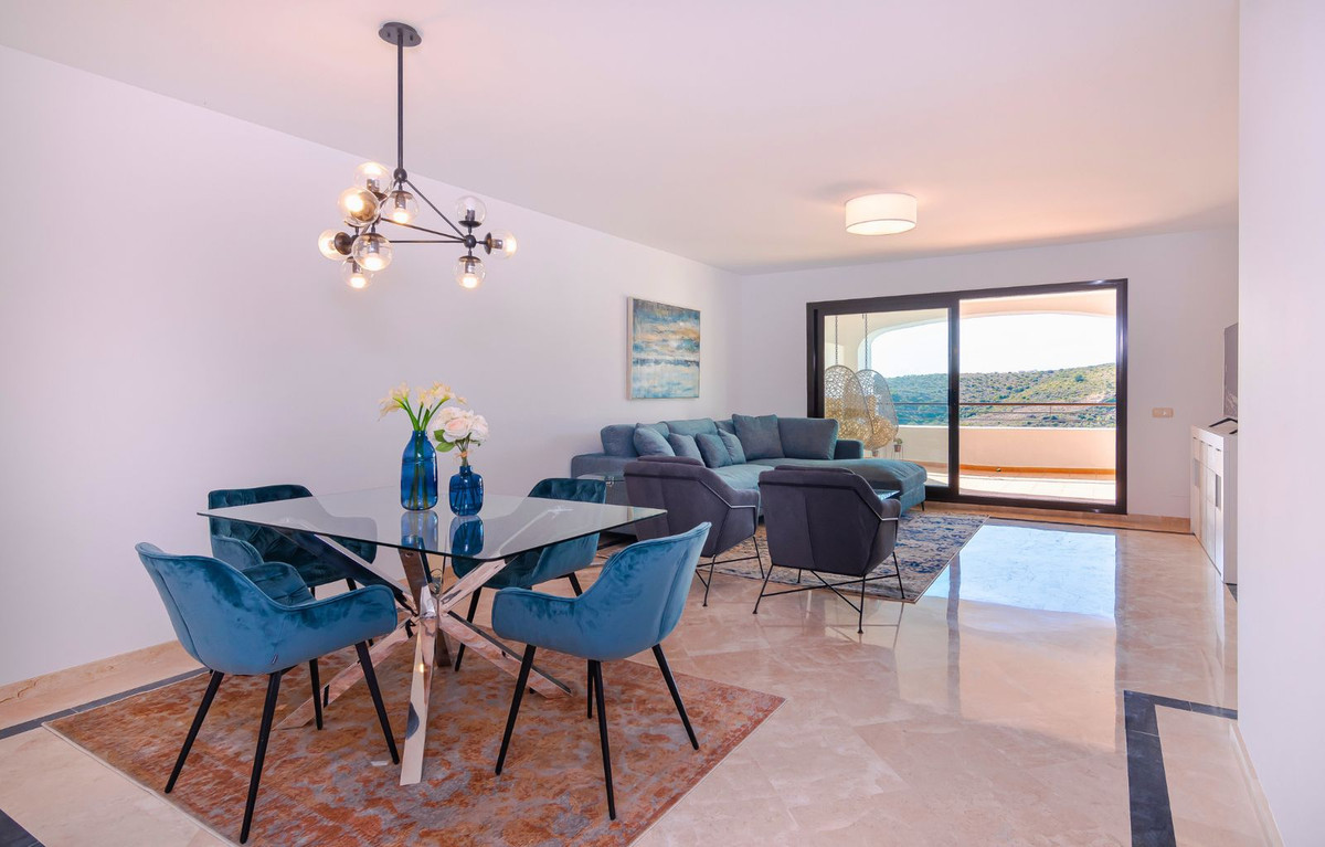 3 Bedroom Apartment in Casares - Photo 11