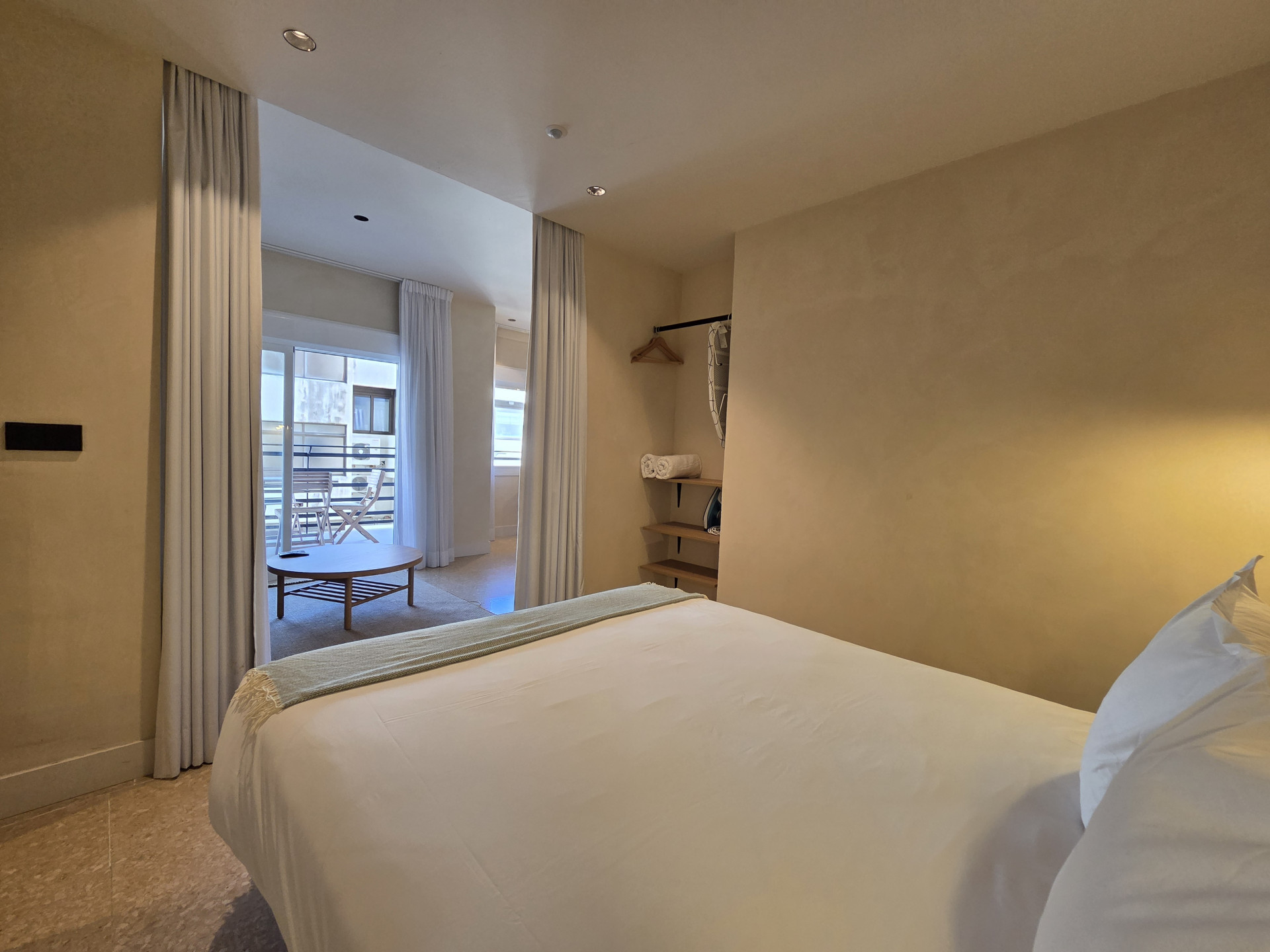 1 Bedroom Apartment in Marbella - Photo 14