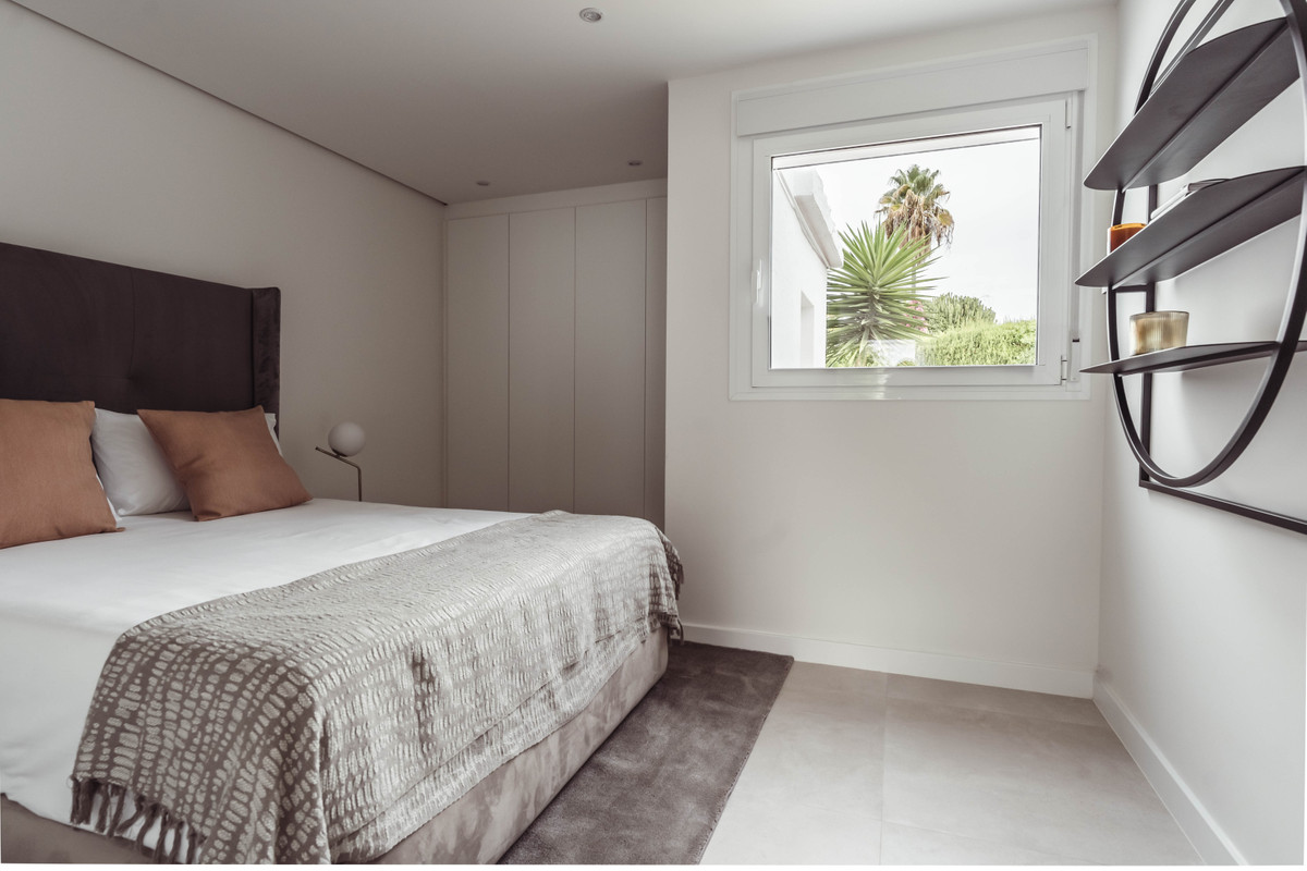3 Bedroom Townhouse in Marbella - Photo 8